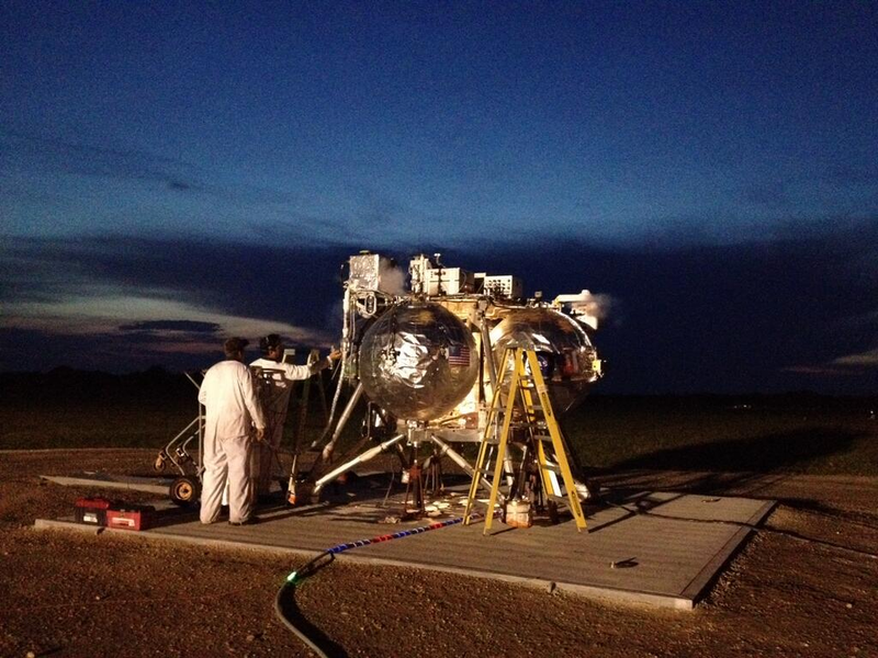 Illustration for article titled Night-flight for the Morpheus Lander is Gorgeous